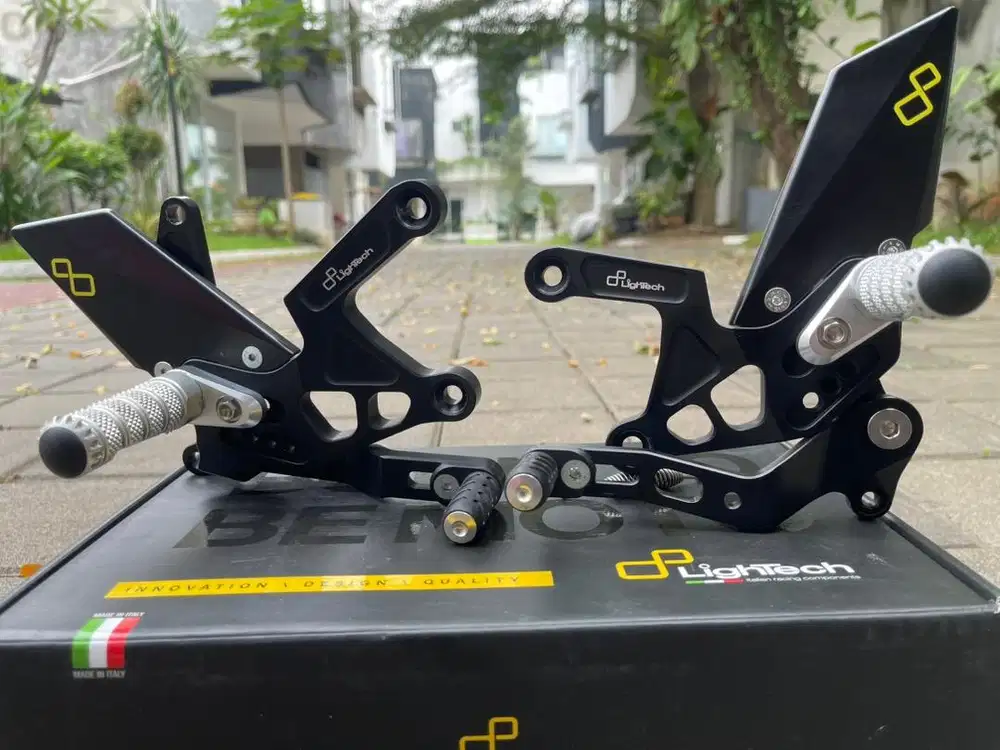 Fodstep Lightech Z900 tahun 2025