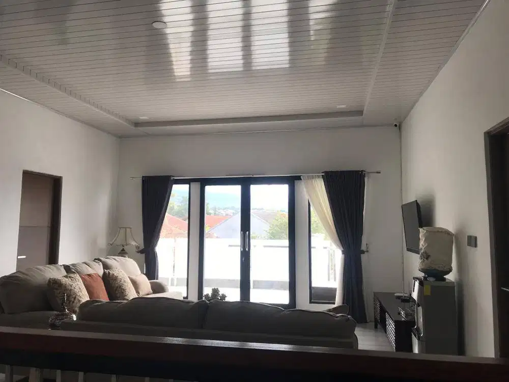 Rumah Murah Cigadung Sayap Dago Semi Furnished