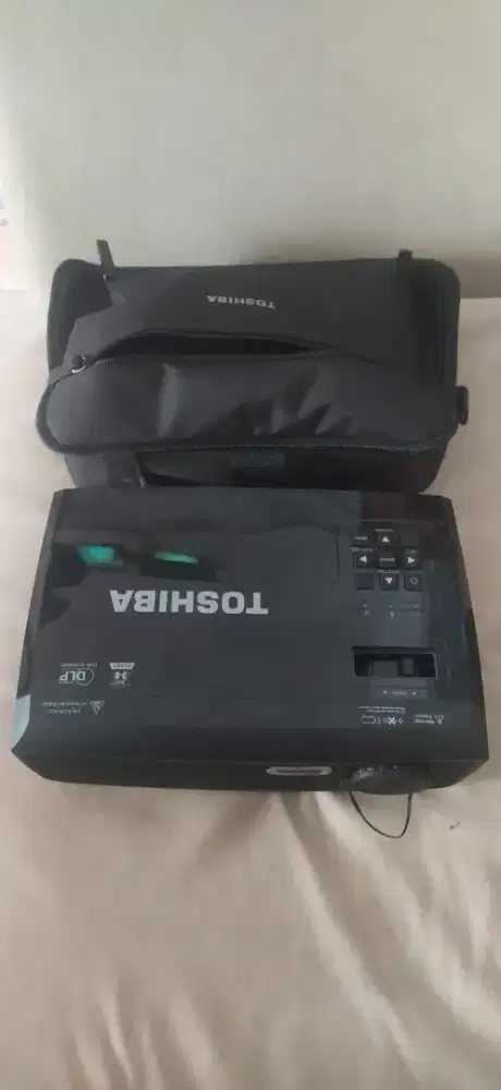 Infocus toshiba proyektor