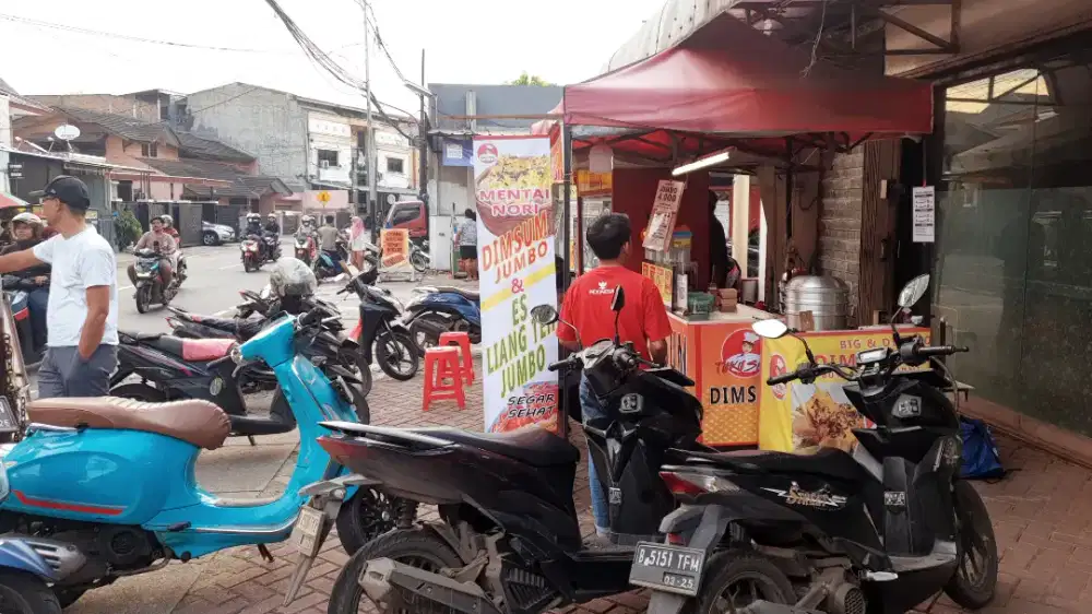 Jaga Booth Dimsum Pd. Kelapa Jaktim
