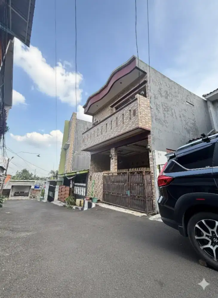 Rumah 2 Lantai 4 Kamar Tidur  , Permata Depok