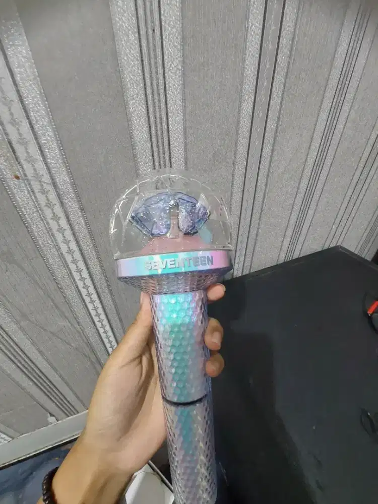 Official Lightstick Seventeen Ver.2 [Preloved]