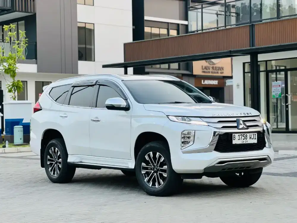 Mitsubishi Pajero Sport 2.4 Dakar 4X2 Sunroft Automatic Solar 2024