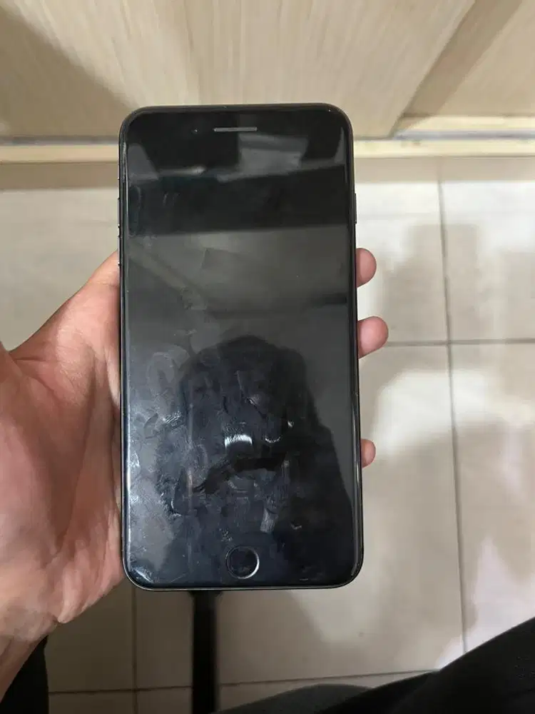 Dijual ip 8+ inter (bisa pake kartu smartfreen)
