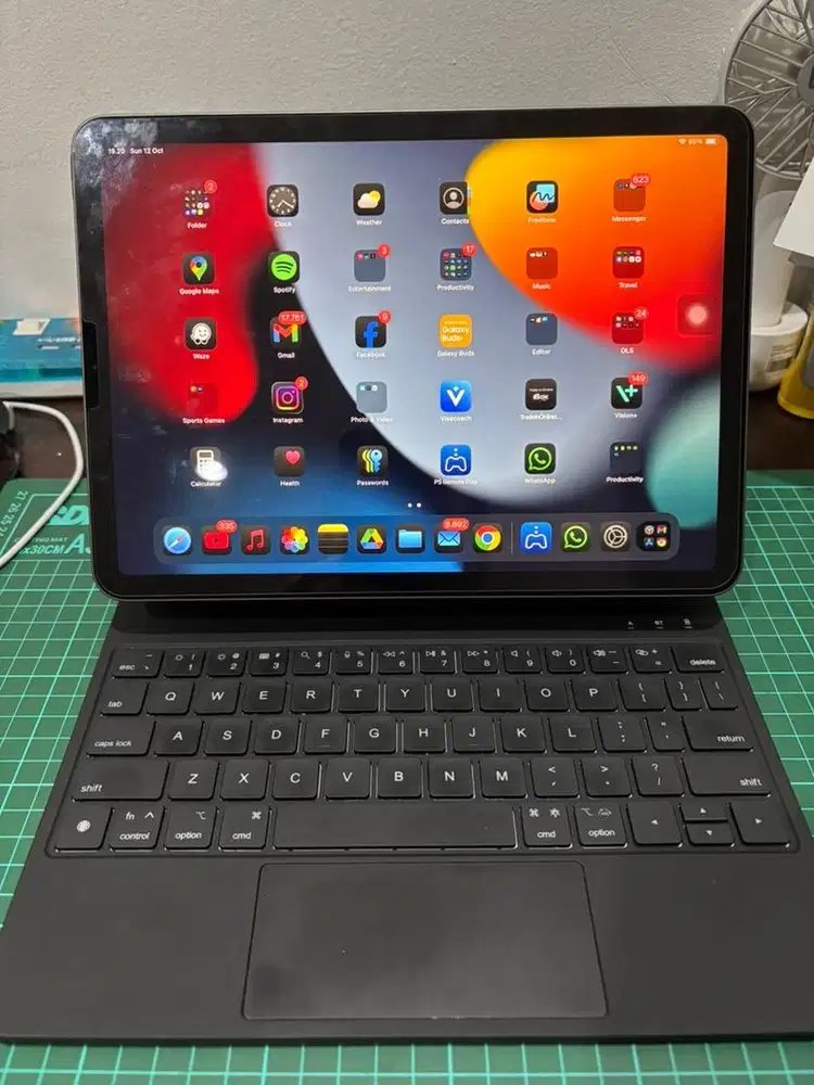 Dijual Ipad Air gen 4, 64Gb, 11 inch, Silver, 97%