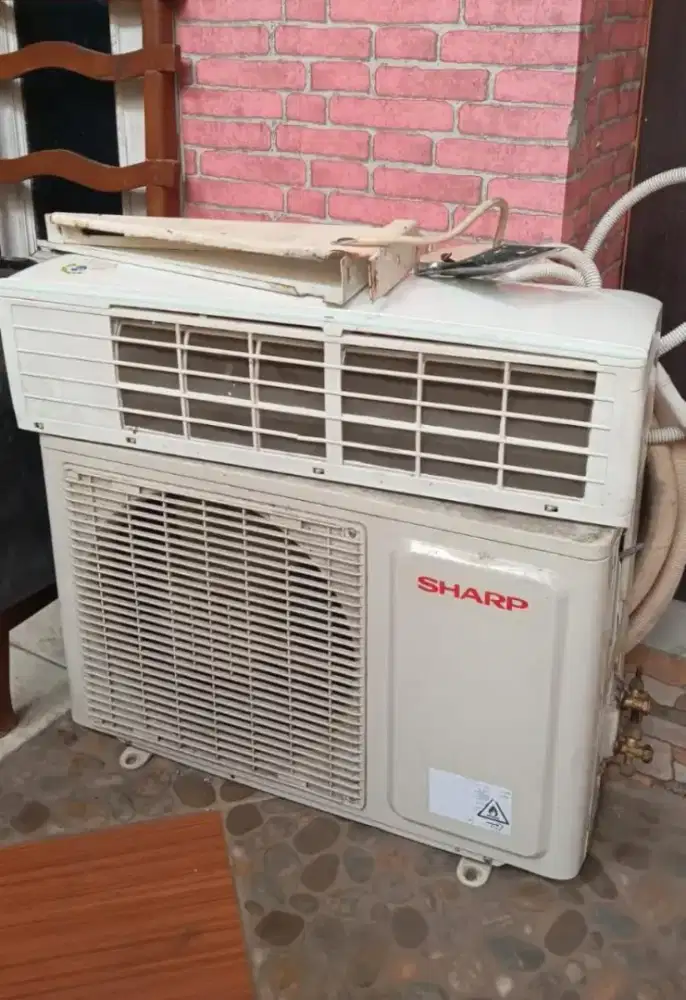 Unit AC 1/2 PK ( Indoor dan Outdoor )