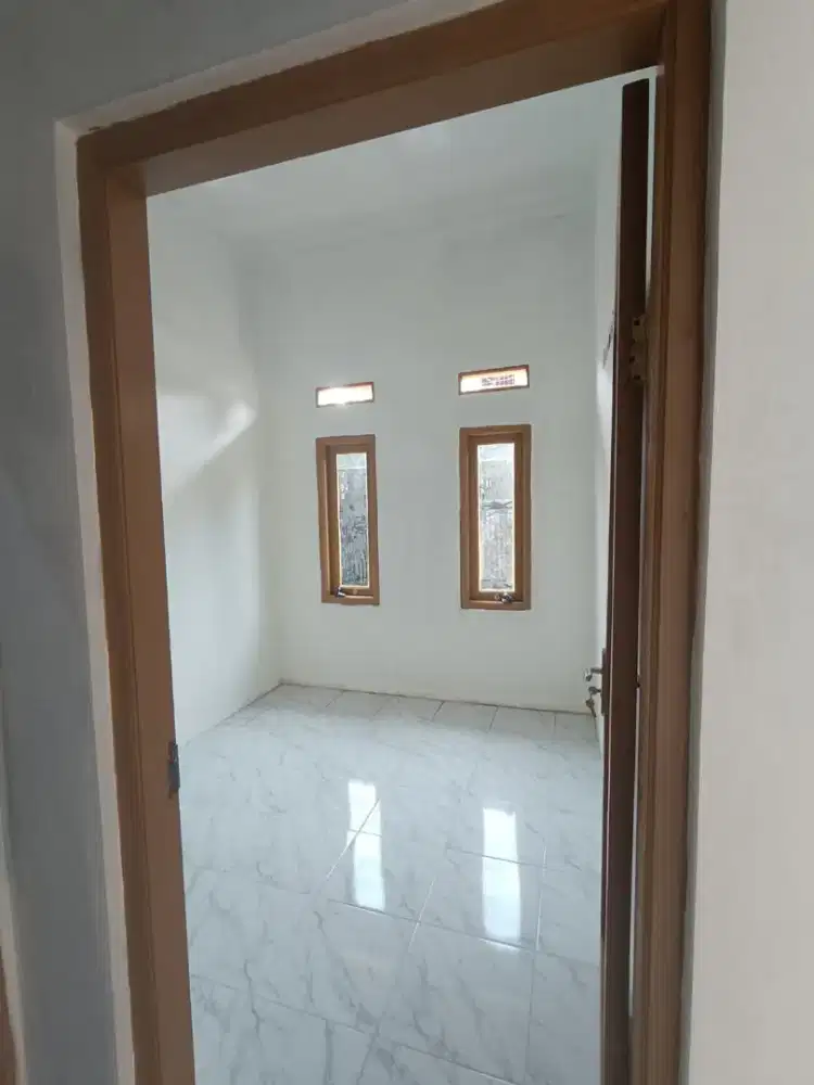 Disewakan Kontrakan Tipe Apartemen Open Space dengan garasi mobil