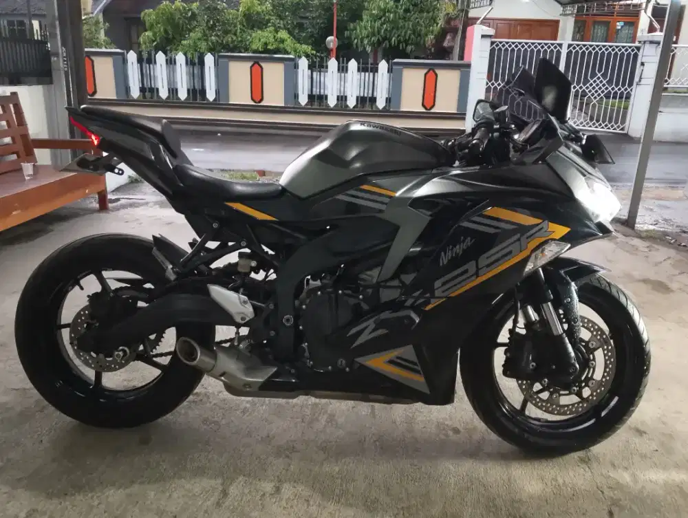 Zx25R ABS KTRS th 2022 km 8rb