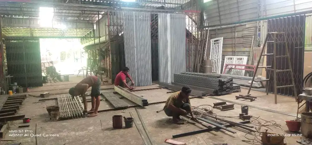 pintu harmonika