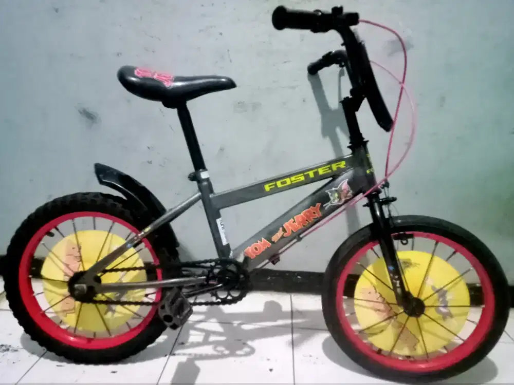 Dijual sepeda BMX FOSTER anak msih bagus ban masih tebal tinggal pakai