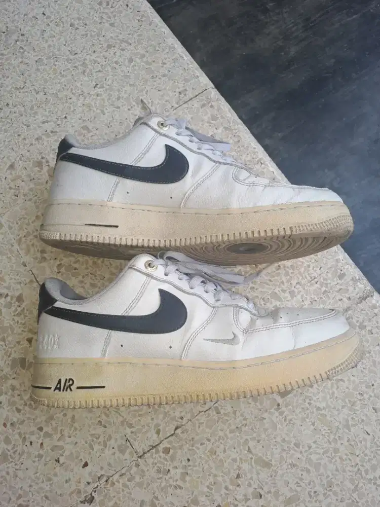 NIKE AIR FORCE 1 LOW