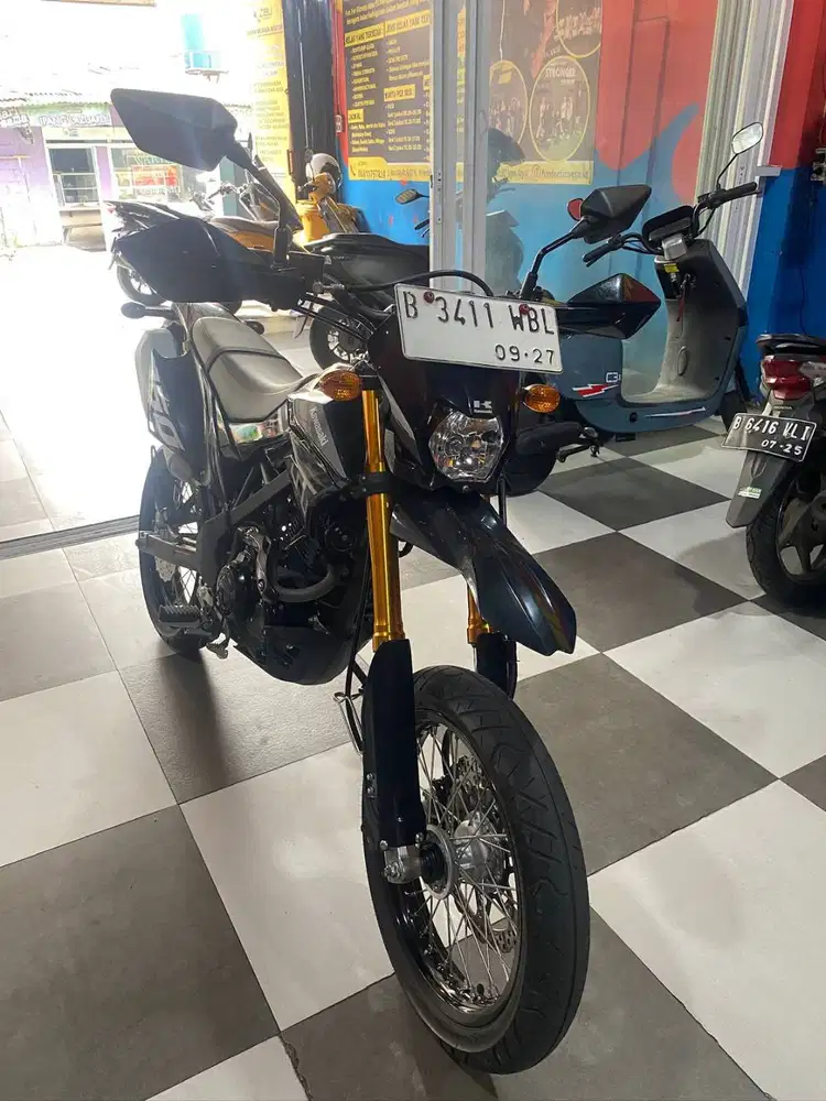 (DP700) Kawasaki D -Tracker Tahun 2022