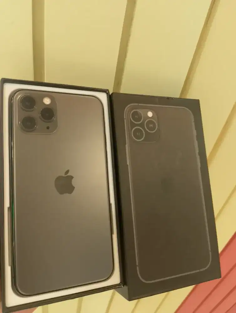Iphone 11 pro 256gb bagus jek