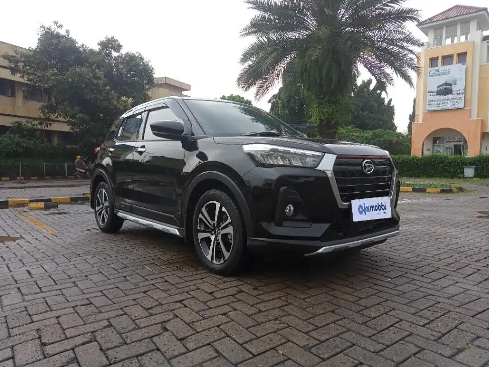 TDP 9,JT Daihatsu Rocky 1.0 R Bensin-MT Hitam 2022
