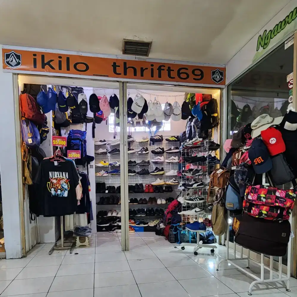 Jaga toko dan sales marketing