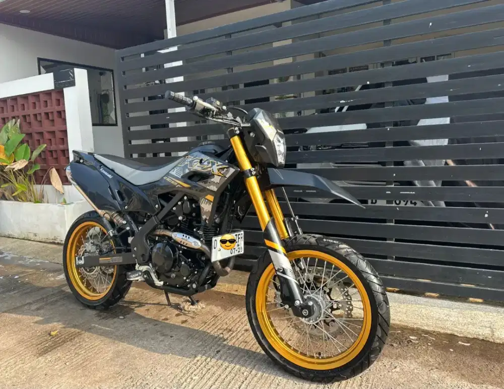 LIKE NEW - KLX 230SE SUPERMOTO MULUS PISAN