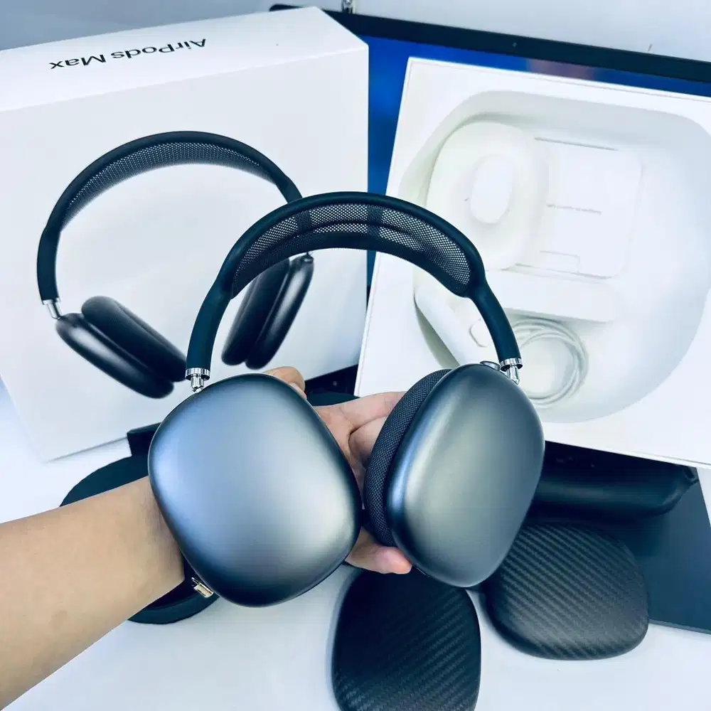 Airpods Max Gen 1 like new