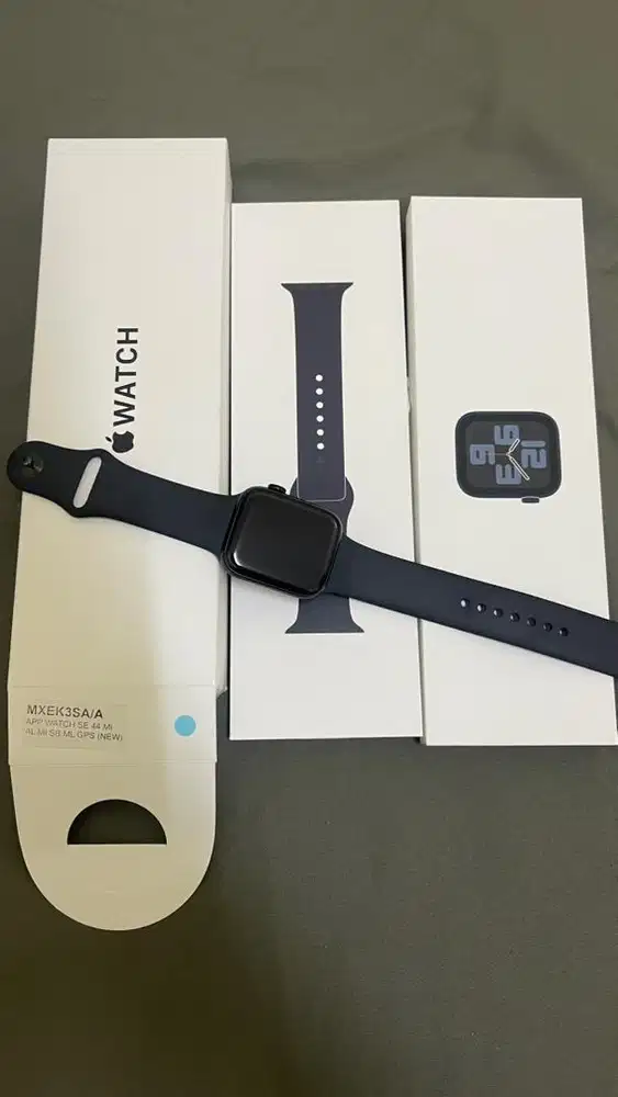 Apple Watch SE 2 – Kondisi Mulus, Jarang Dipakai!