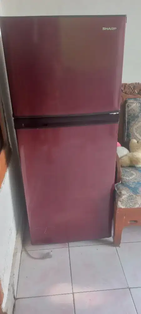 Kulkas 2 pintu SHARP