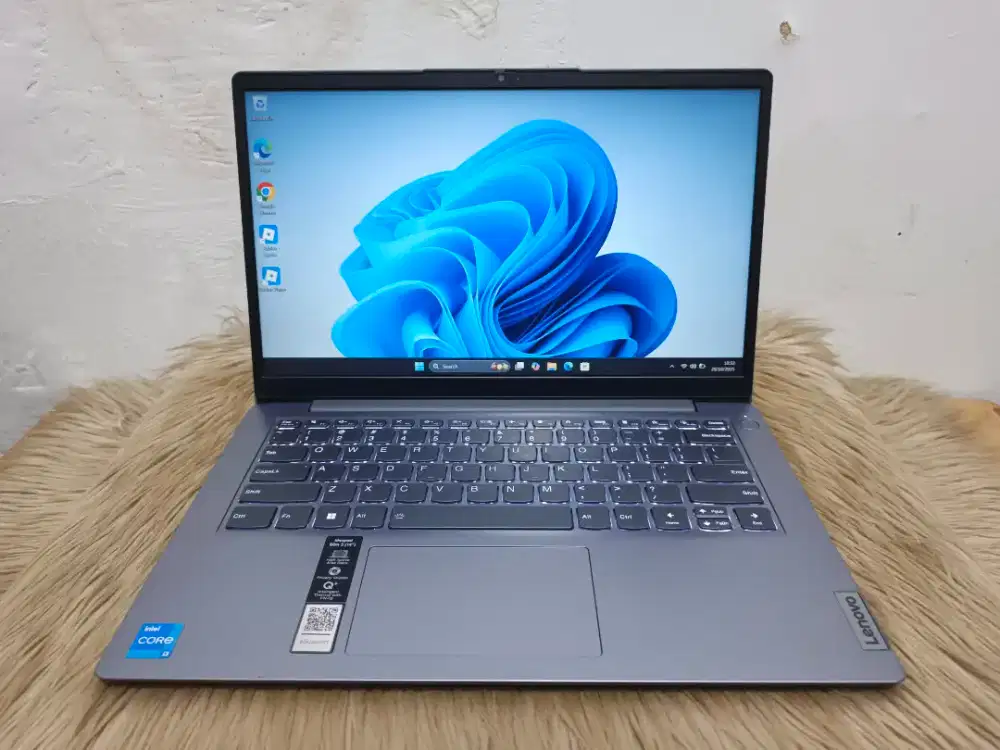 Laptop Desain Lenovo Ideapad Slim 3 Core i3 Gen 11 Ram 8 Ssd 256