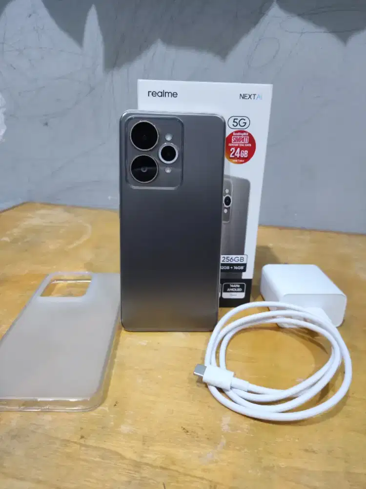Realme 15 5G 12/256 GB SUIT TITANIUM FULLSET GARANSI