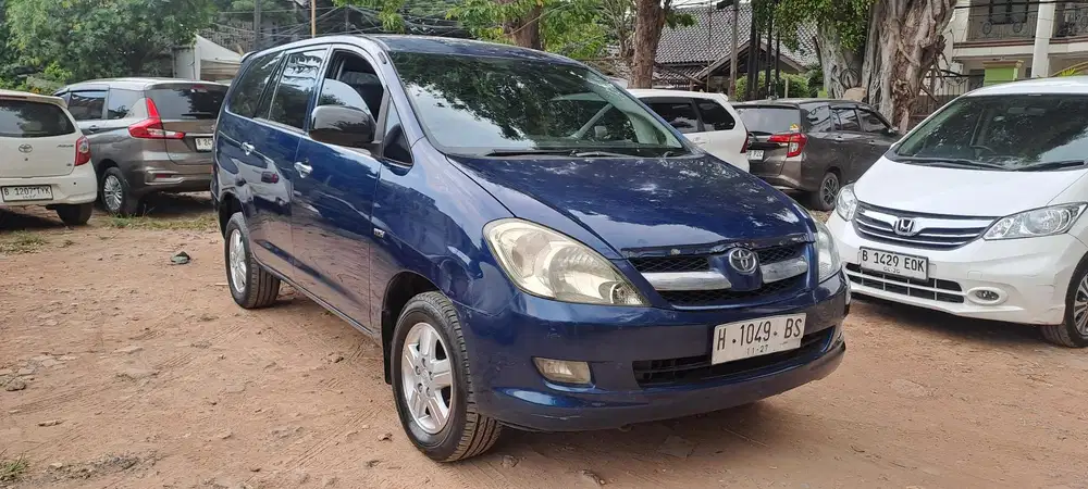 Toyota Kijang Innova 2007 Bensin