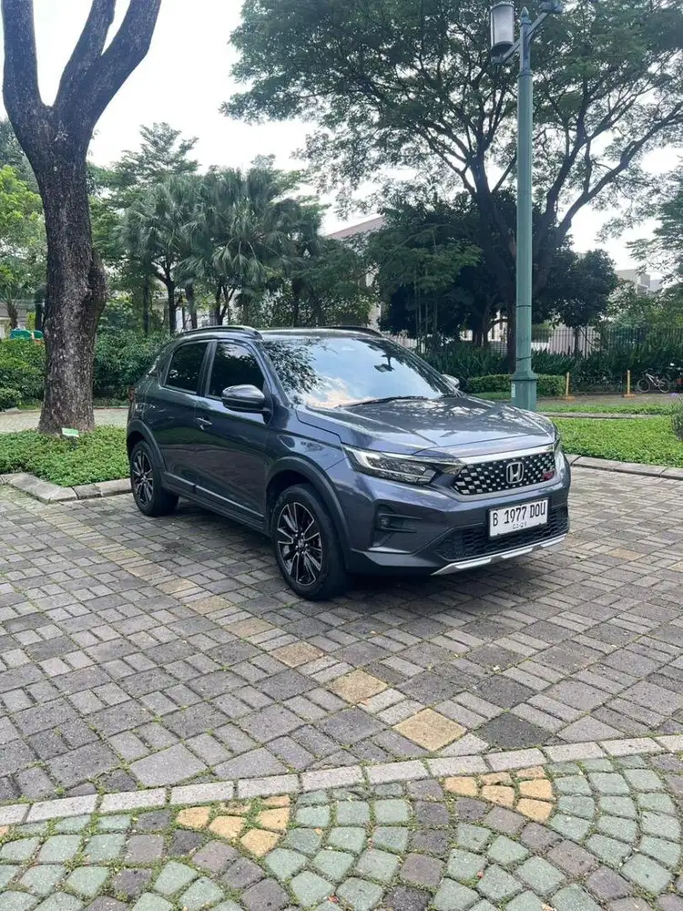 Murah mulus berkualitas bagus Honda WRV RS SENSING MATIC KM LOW 5SEAT