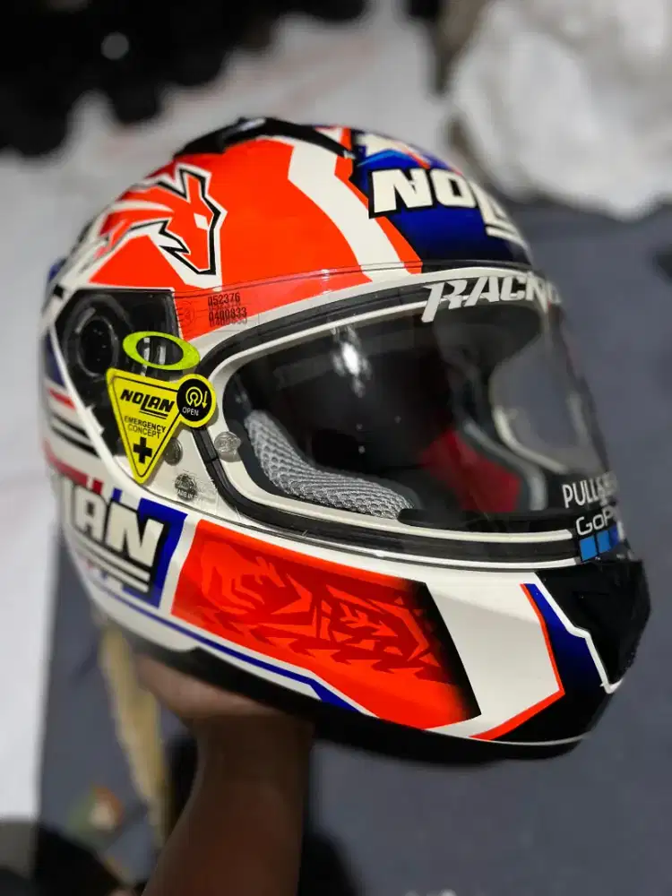 Helm Nolan N64 kondisi masih mulus