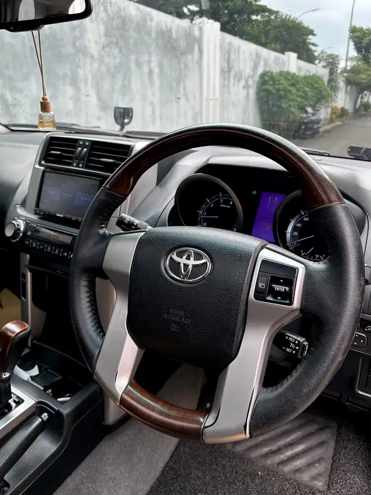 Toyota Land Cruiser 2014 Bensin