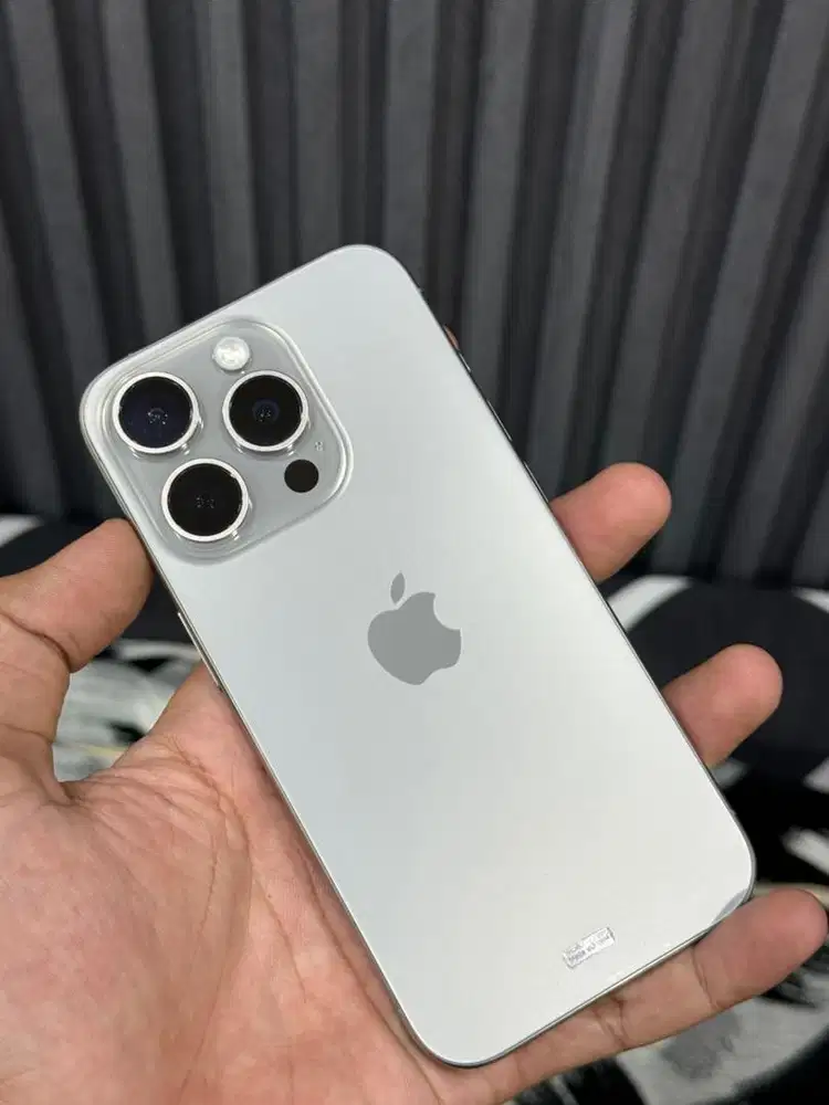 iPhone 15 Pro 256Gb iBox