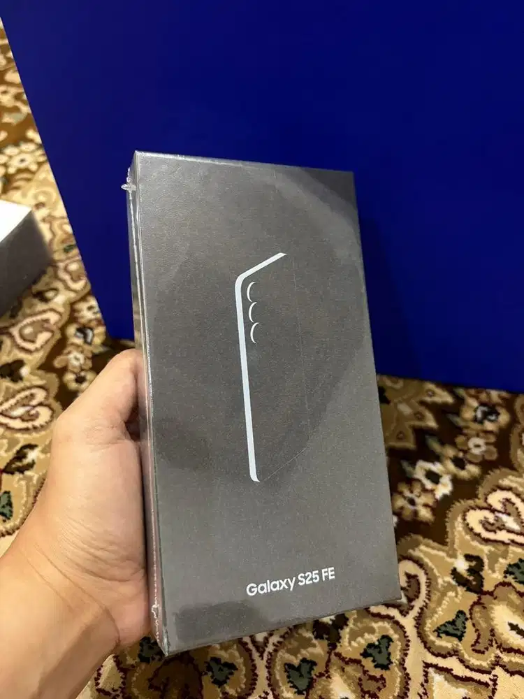 SAMSUNG S25 FE 256GB FREE FIT 3