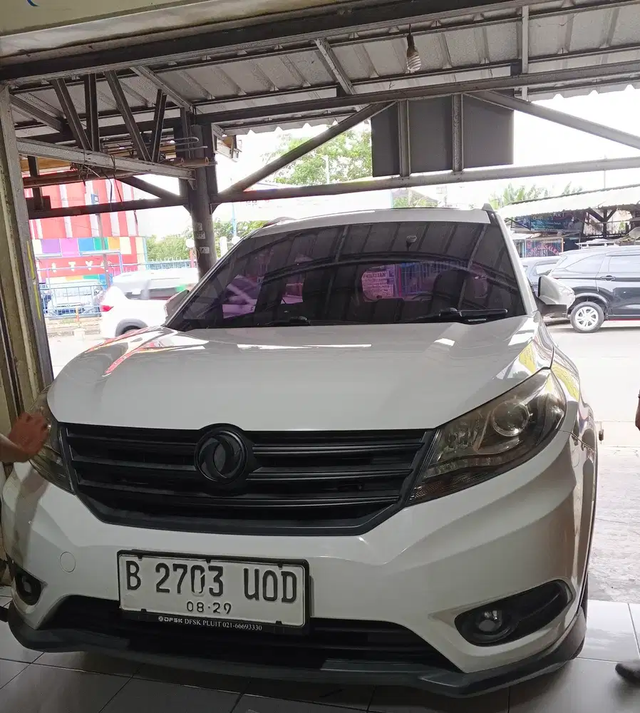 DFSK (Dongfeng Sokon) Glory 580 2000 Bensin