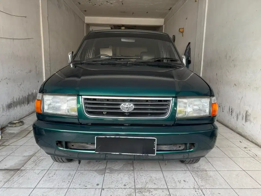 Toyota Kijang LGX 1.8 EFI Bensin Manual 1997 Hijau Original