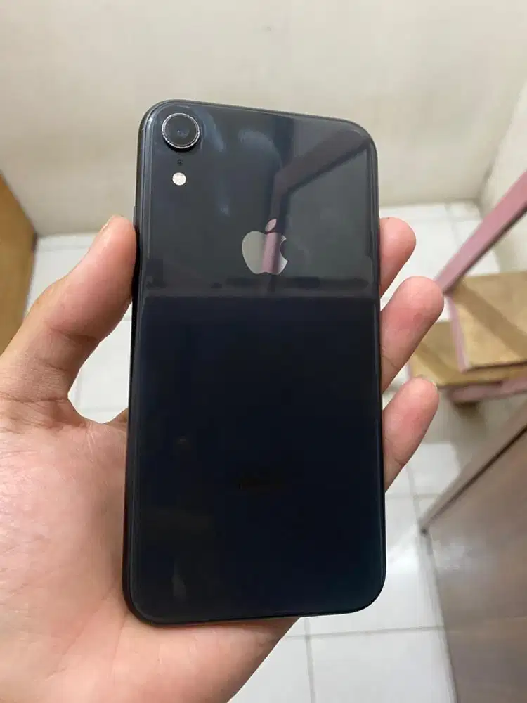 iphone xr 64gb black whitelist batangan