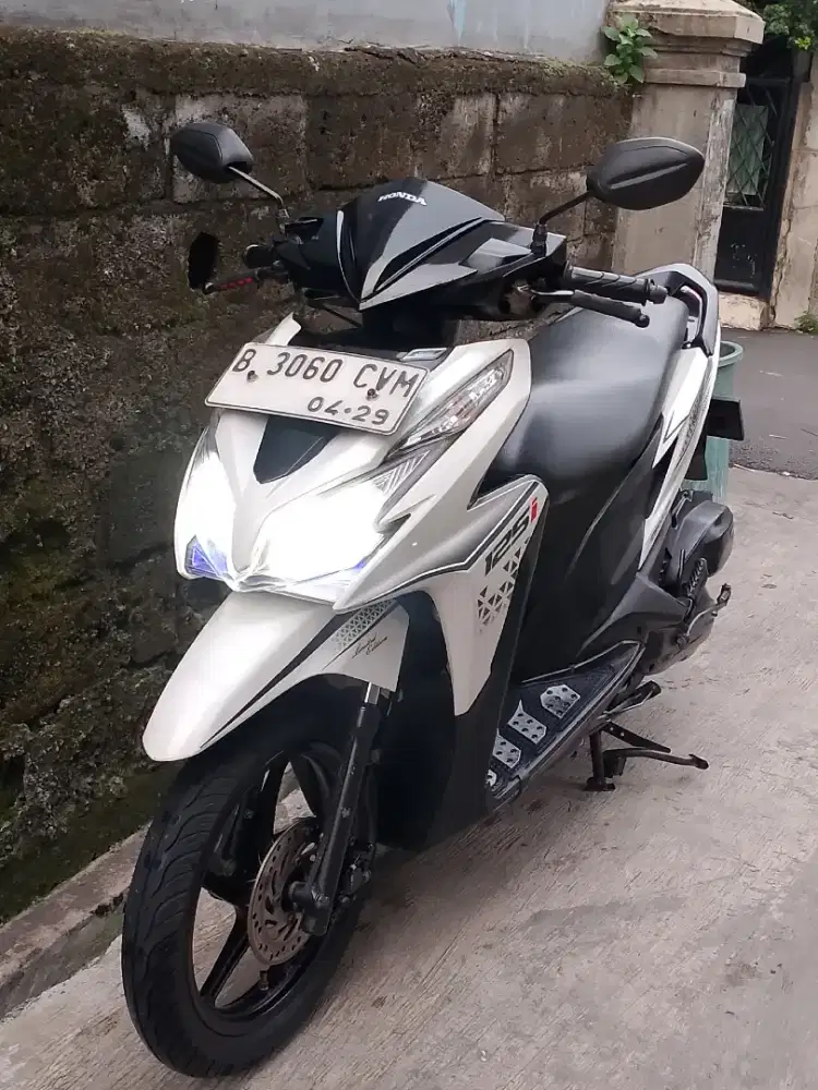 Vario KZR 125cc tahun 2014