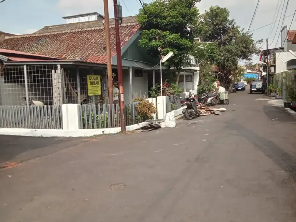 Jual Rumah siap huni Komplek Cibolerang Indah bandung