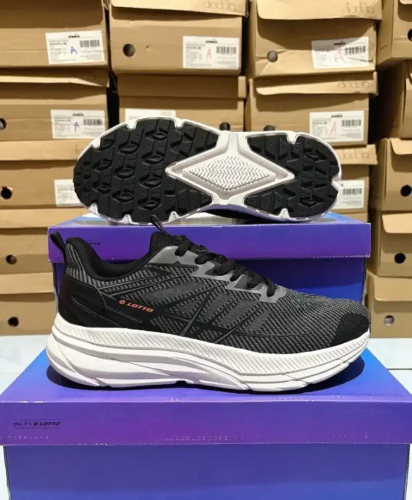 Sepatu lotto run original murah size 40 dan 41 murah