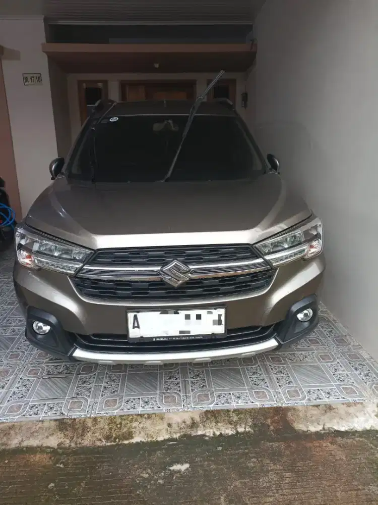 Dijual Mobil  Suzuki XL7 MT type beta