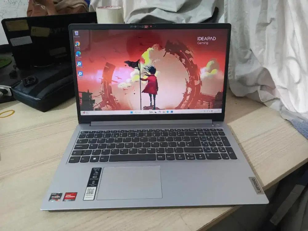 Laptop Gaming Lenovo Ideapad Slim 1 Ryzen 5-7520u Ram 8 Gb Ssd 512 Gb