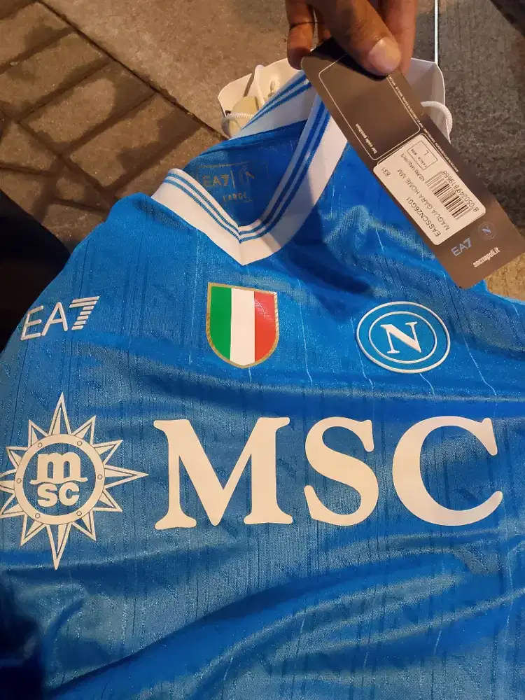 Jersey kandang SSC Napoli 2025/2026