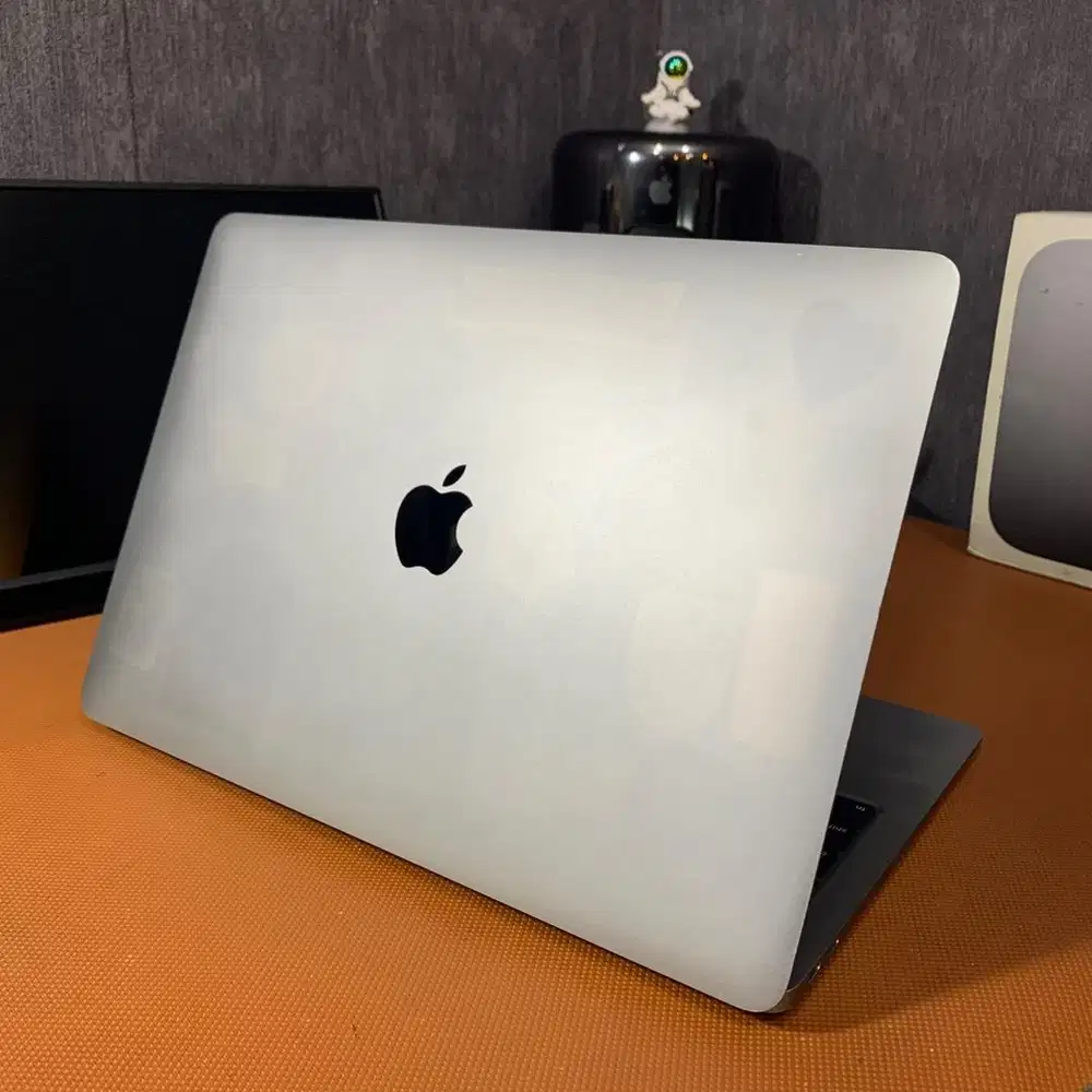 Macbook Air Retina 13inch 2020 8/256gb