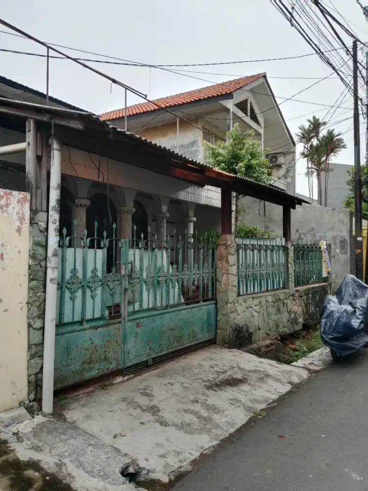 Rumah strategis murah bebas banjir
