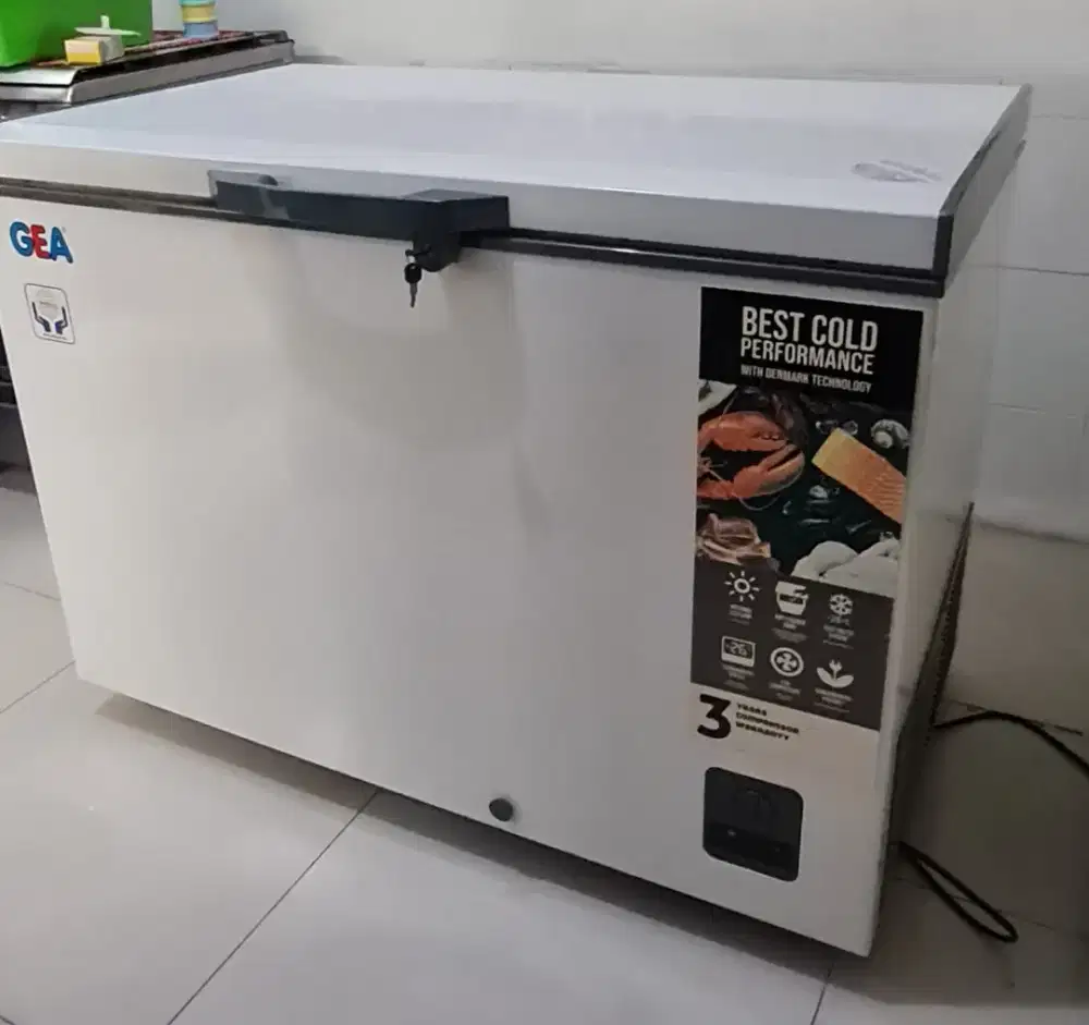 Dijual cepat  Frizer Rumahan GEA-AB 336R (kapasitas 330L)