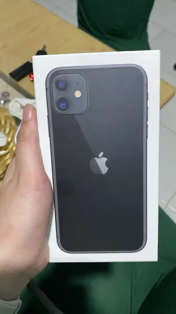 Jual iPhone 11 second