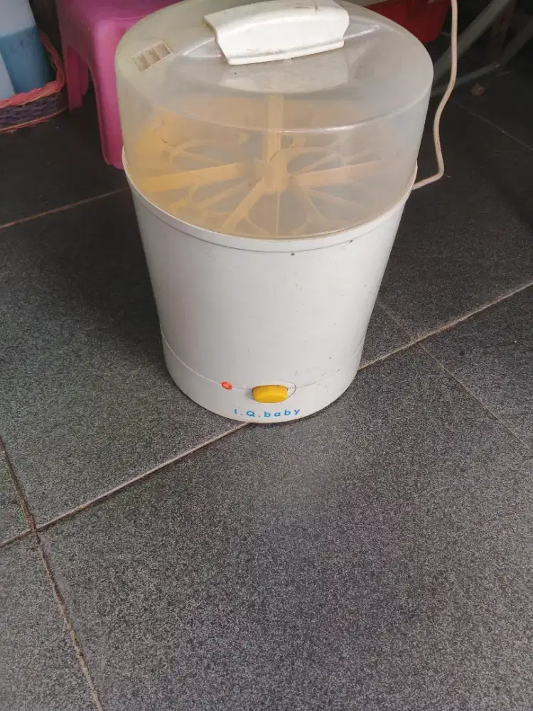 Sterilizer peralatan bayi
