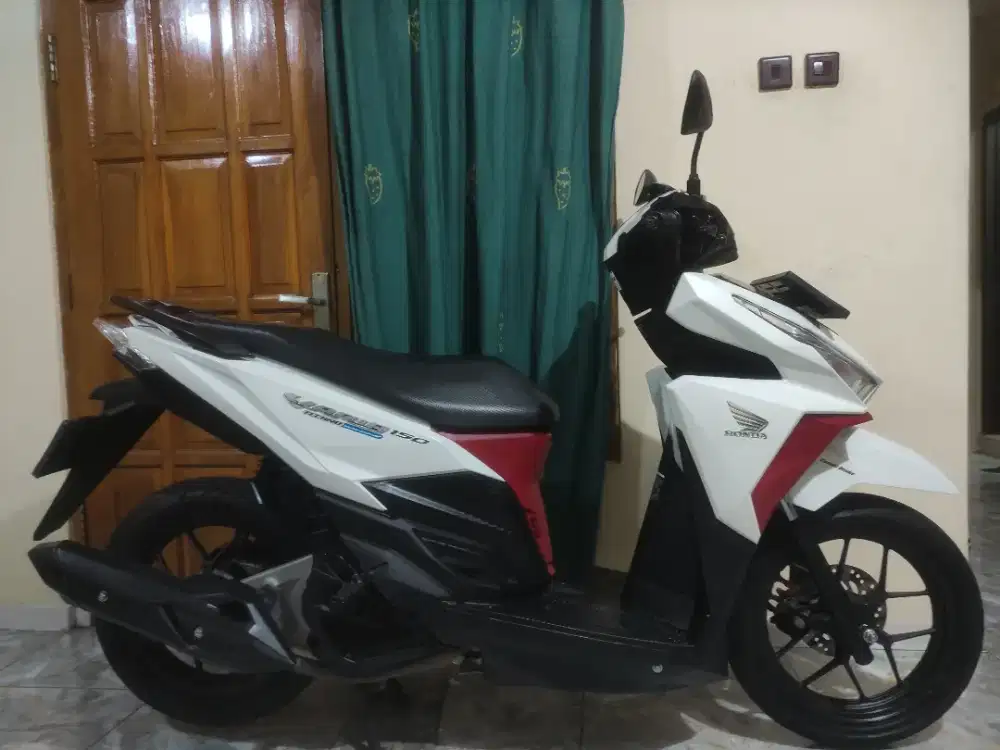 Super istimewa km 15rb vario 150 led cbs iss super mulus persis baru