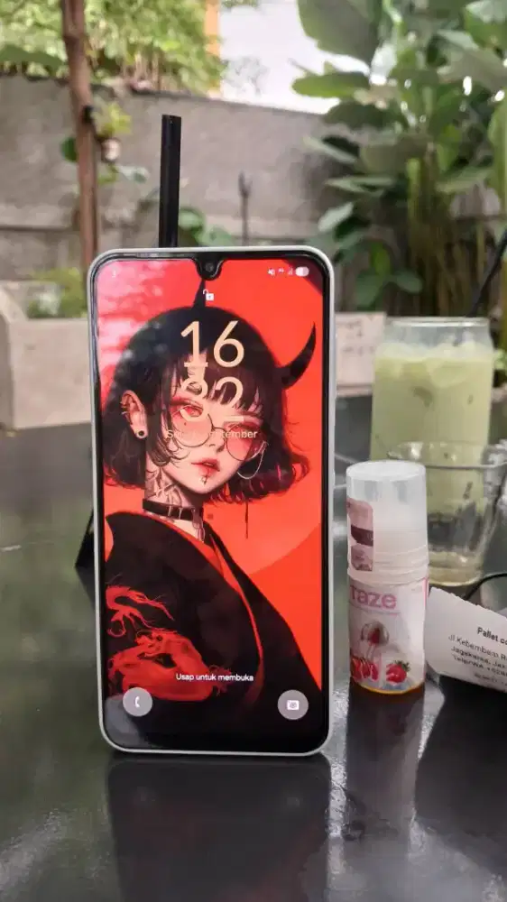 Samsung a16 4/128 minus