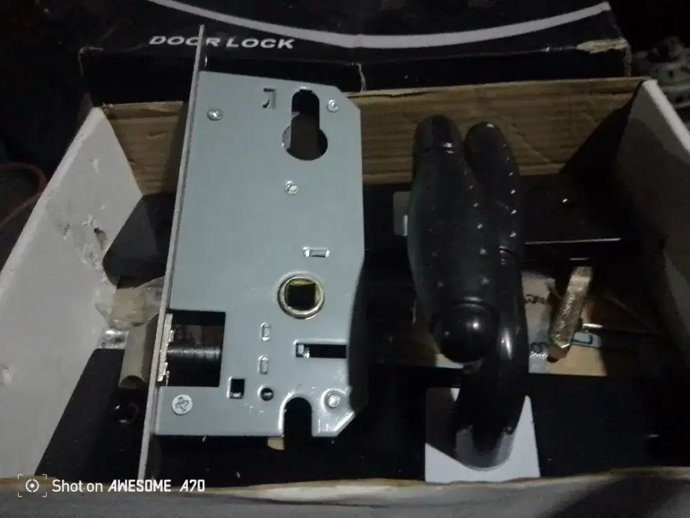 Jual Grendel pintu masih baru