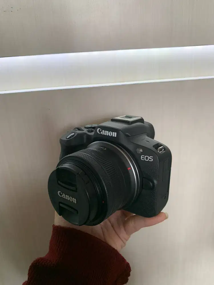 CANON EOS R50 + KIT NO VIGNET GARANSI 23 Mar 2026 KODE : ICM 1035