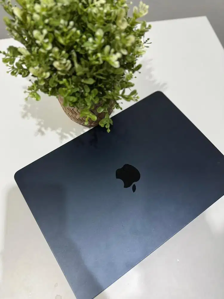 dijual macbook air M2
